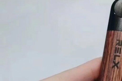 悦刻一次性红灯闪烁悦刻一次性红灯闪烁怎么回事