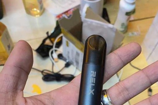 入门级！悦刻青羽烟杆测评！